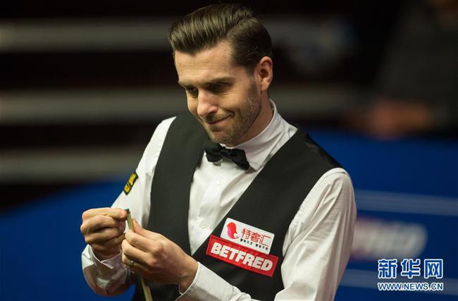 格下滑而依 格下滑而依