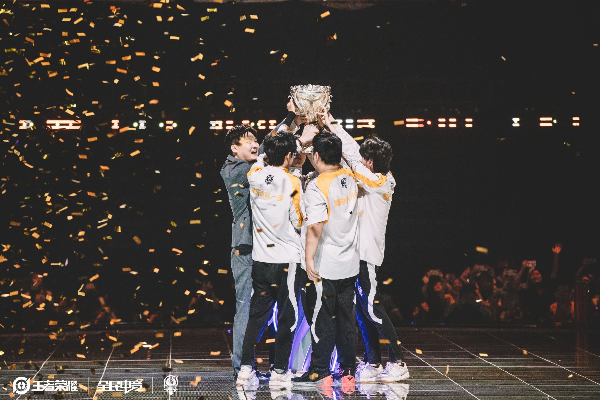 锋卫相媲美 锋卫相媲美